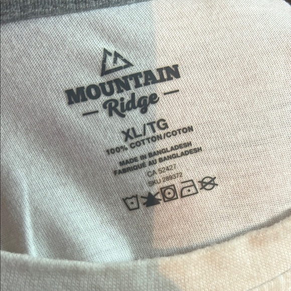 Classic White Crew Neck Short Sleeve Tee - Picture 2 of 3